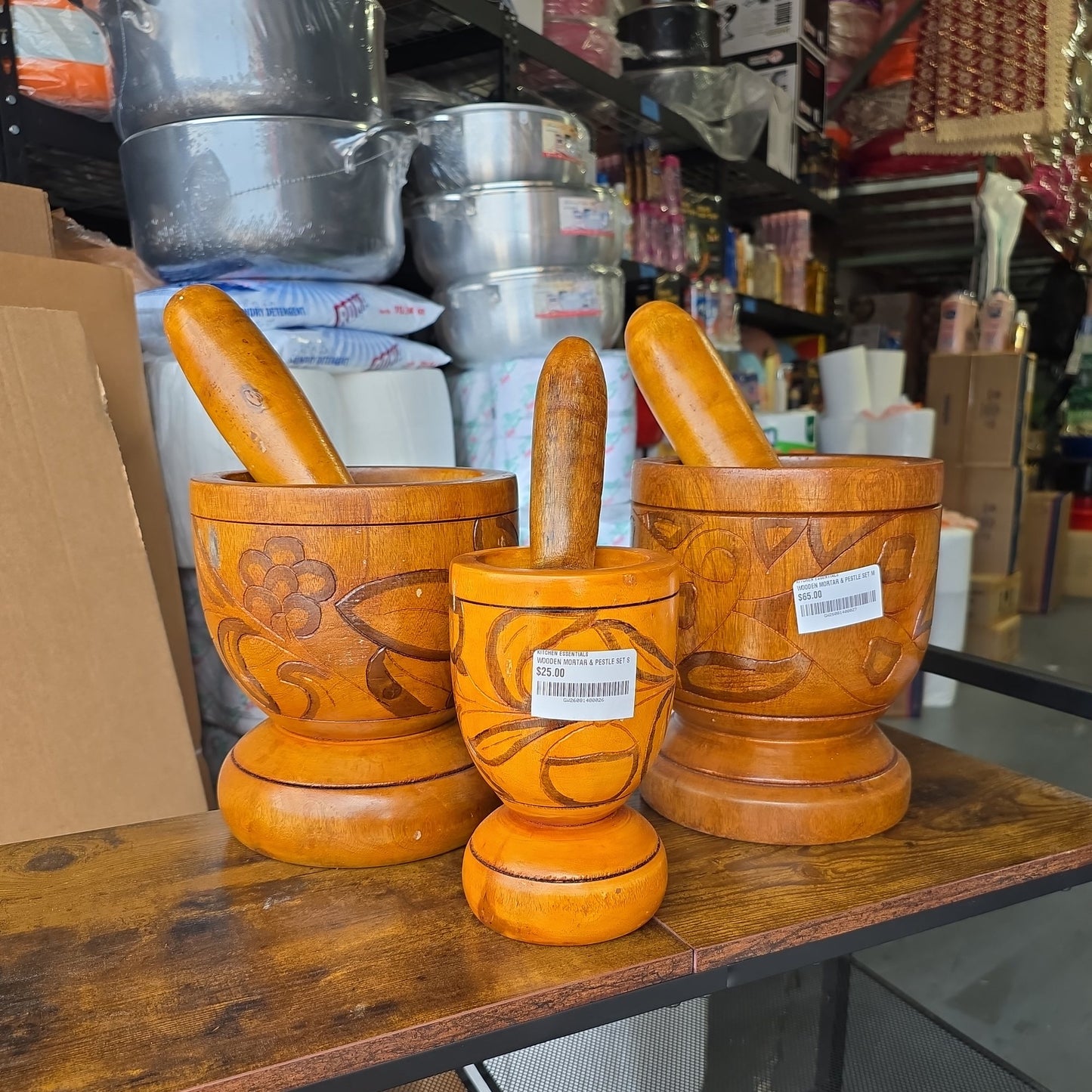 Wooden Mortar & Pestle (hand-carved floral/leaf patterns) SMALL